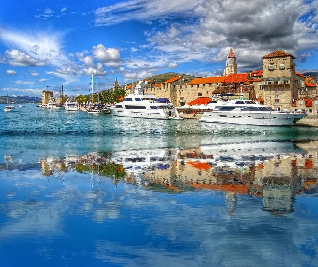 Apartments Filipo Trogir Exteriör bild