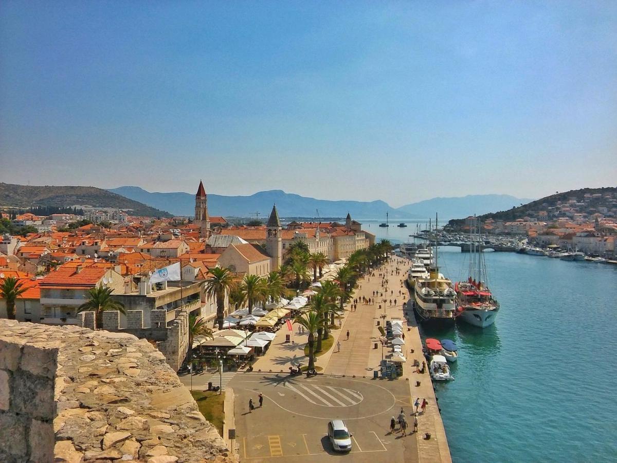 Apartments Filipo Trogir Exteriör bild