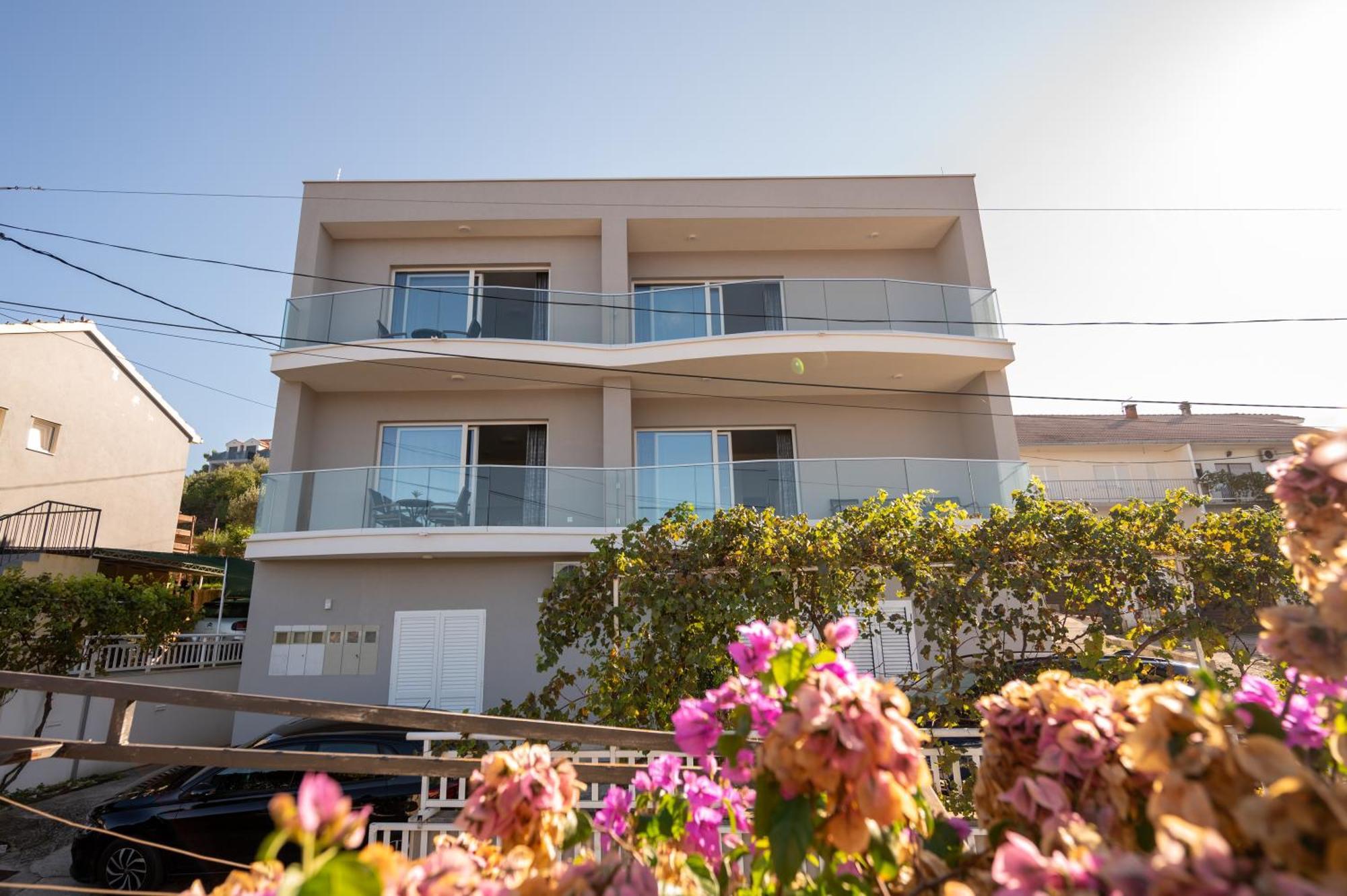 Apartments Filipo Trogir Exteriör bild